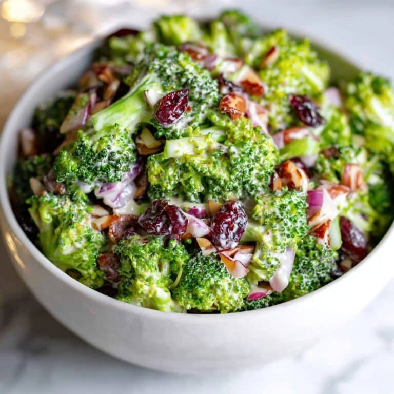 Delicious Broccoli Salad with Bacon and Cranberries Recipe